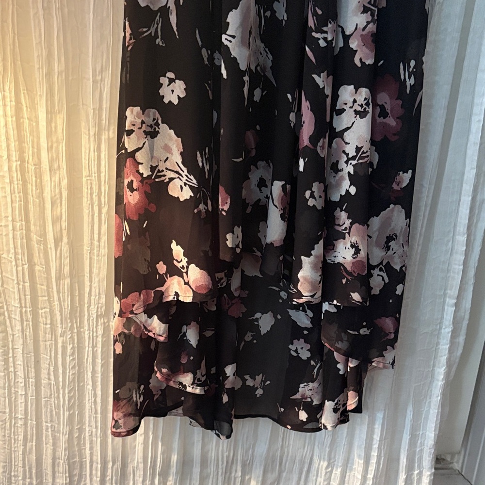 Torrid Floral Ruffled High-Low Maxi Dress - Black Floral sz 12 PTP 20 - Picture 4 of 7